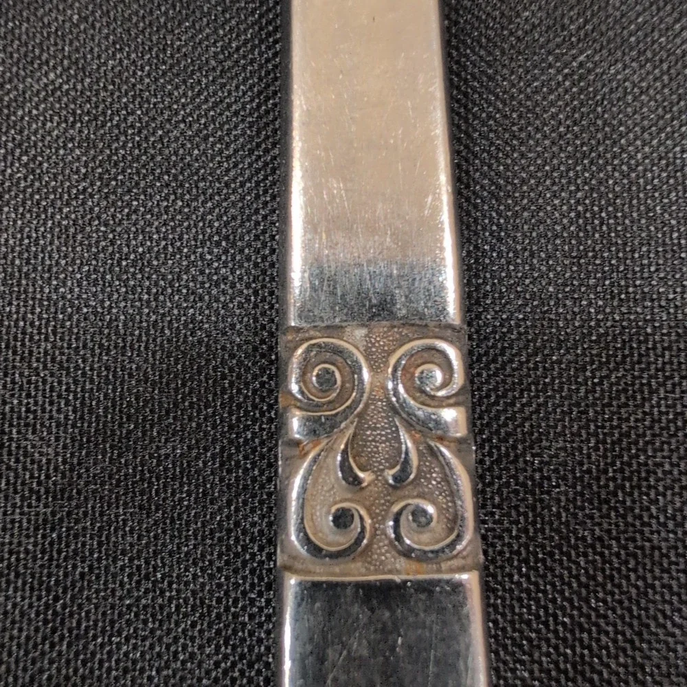 Insilco Mark II Stainless Steel Flatware 4 Piece Set 1 Knife 3 Teaspoons Scroll